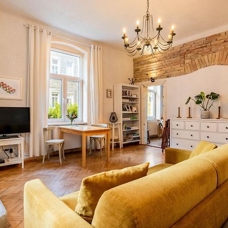 Historical Wine Apartment 브라티슬라바 외부 사진