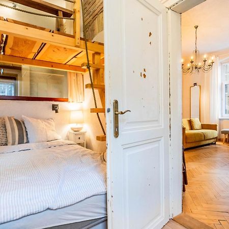 Historical Wine Apartment 브라티슬라바 외부 사진